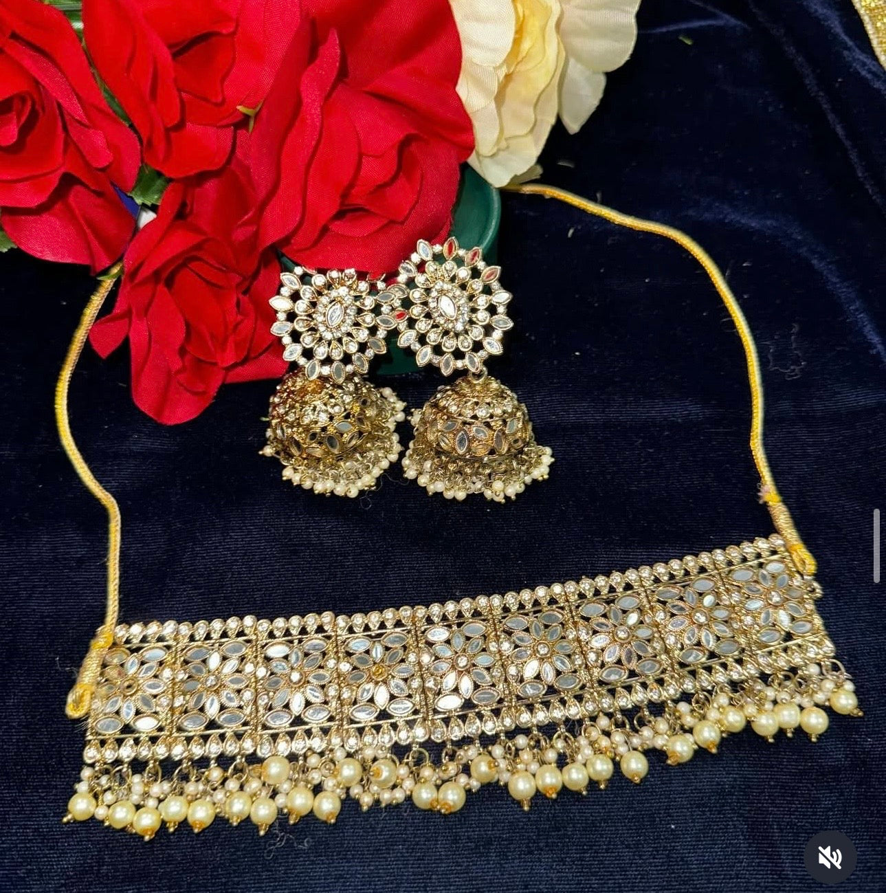 Beautiful Sheesa Set with jhumke