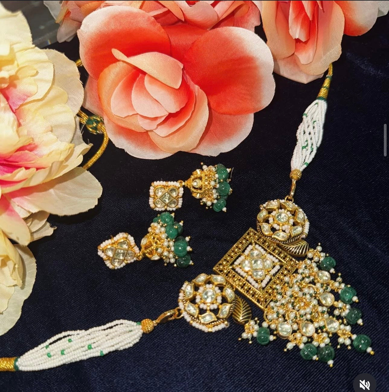 Emerald green pearl set with jhumke