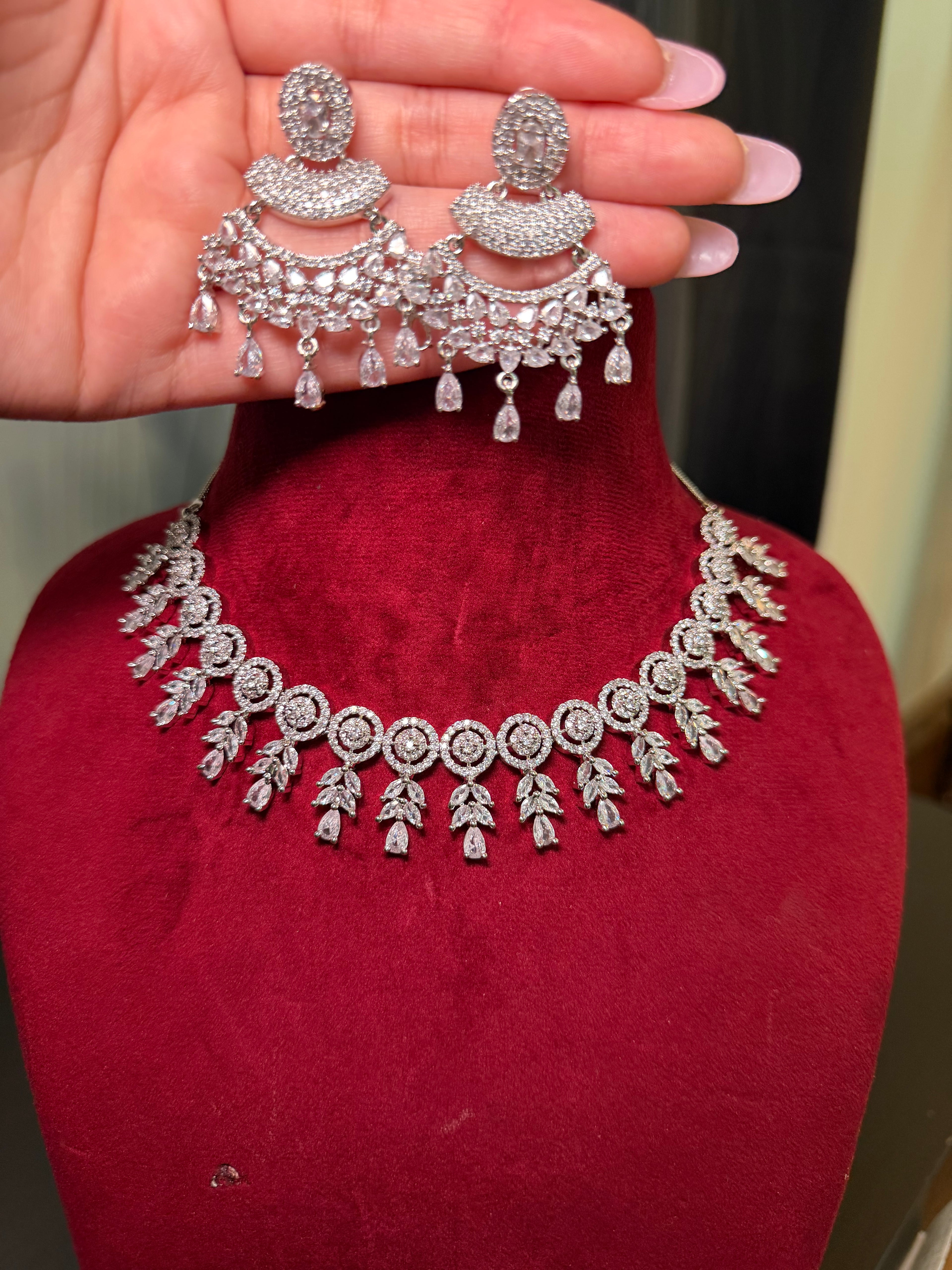 Elegant AD Necklace Set