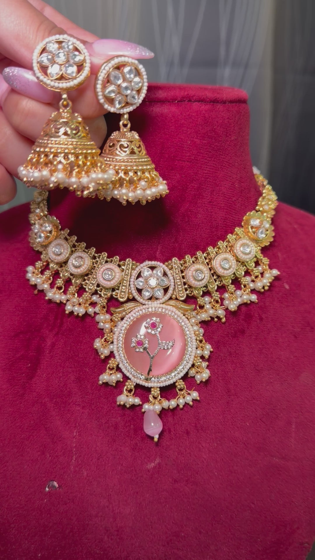 Traditional Indian Kundan Necklace Set with Pearls & Pink Pendant