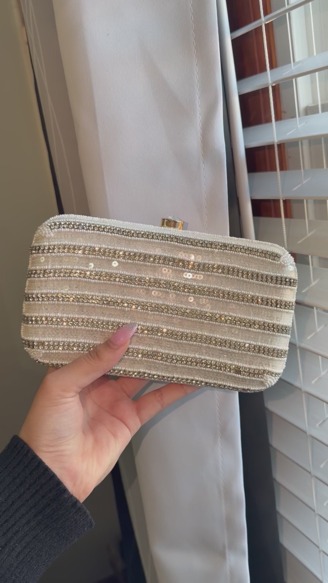Bridal/Non-bridal White/Silver Shiny Stone Clutch
