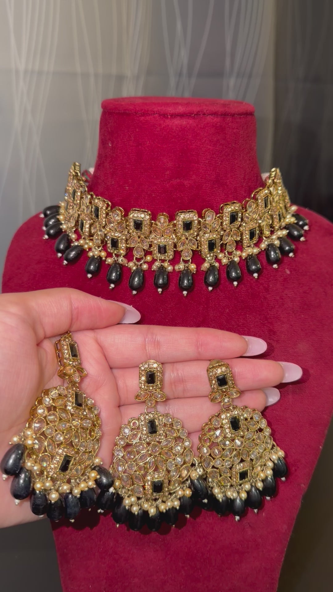 Black kundan choker set with tikka