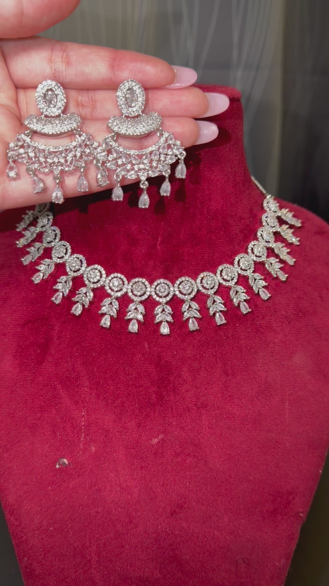 Elegant AD Necklace Set